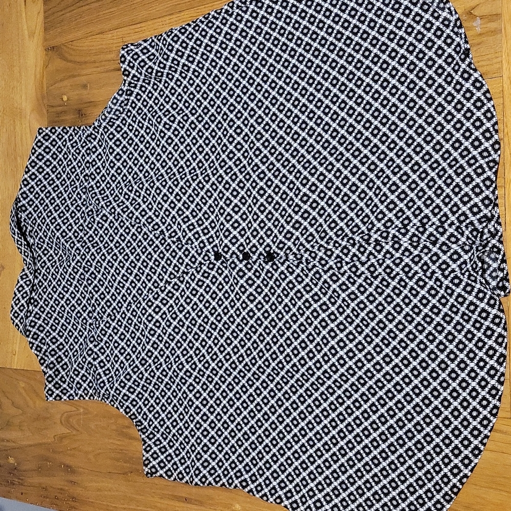 Zac & Rachel 2X black and white dressy lightweight tank - Picture 6 of 7